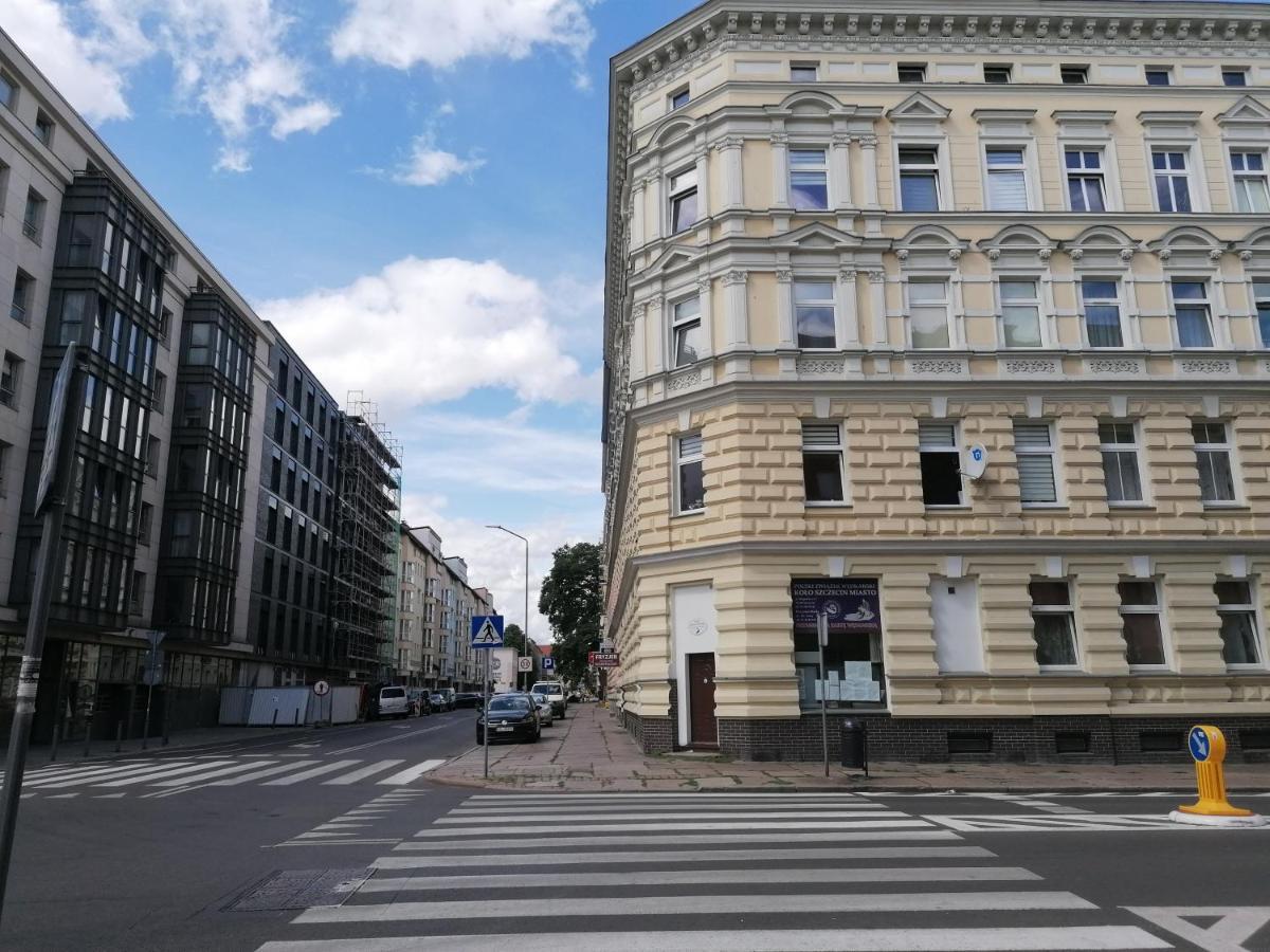 Hostel Tulip - Pokój 3 ze wspólną łazienką i kuchnią Szczecin Exterior foto